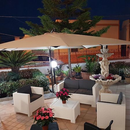 Il Giardino Di Elda Hotel Melissano ภายนอก รูปภาพ